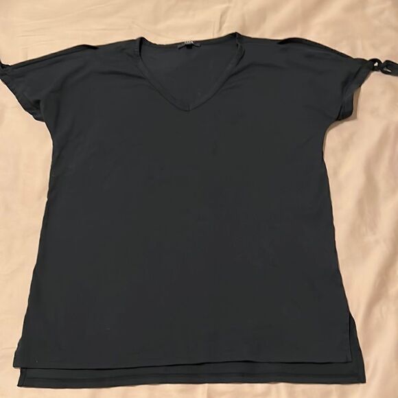 NYDJ size S short sleeve basic black tshirt with cute ties at the sleeve GUC - Picture 2 of 8